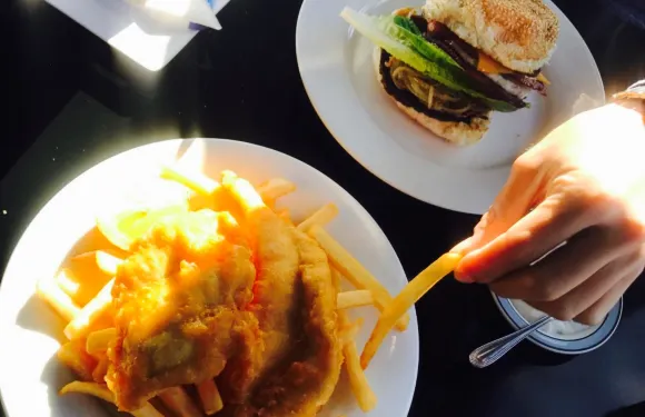 Newsagency & Mouth Cafe