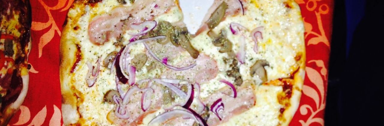 Jullis Bar and Restaurant