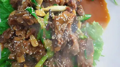 老周食府(书香世家店) in 룽더