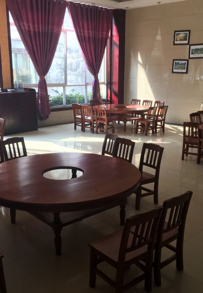 A MOU MEI SHI LIAN SUO QI YE ZONG DIAN