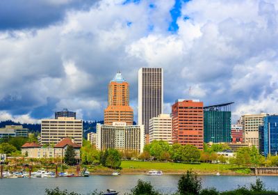 Tom McCall Waterfront Park