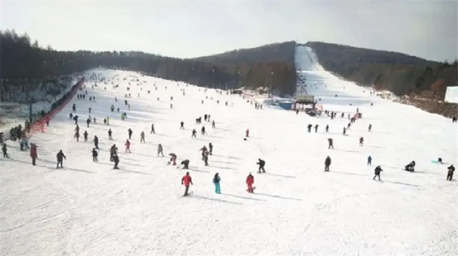 上京國際滑雪場