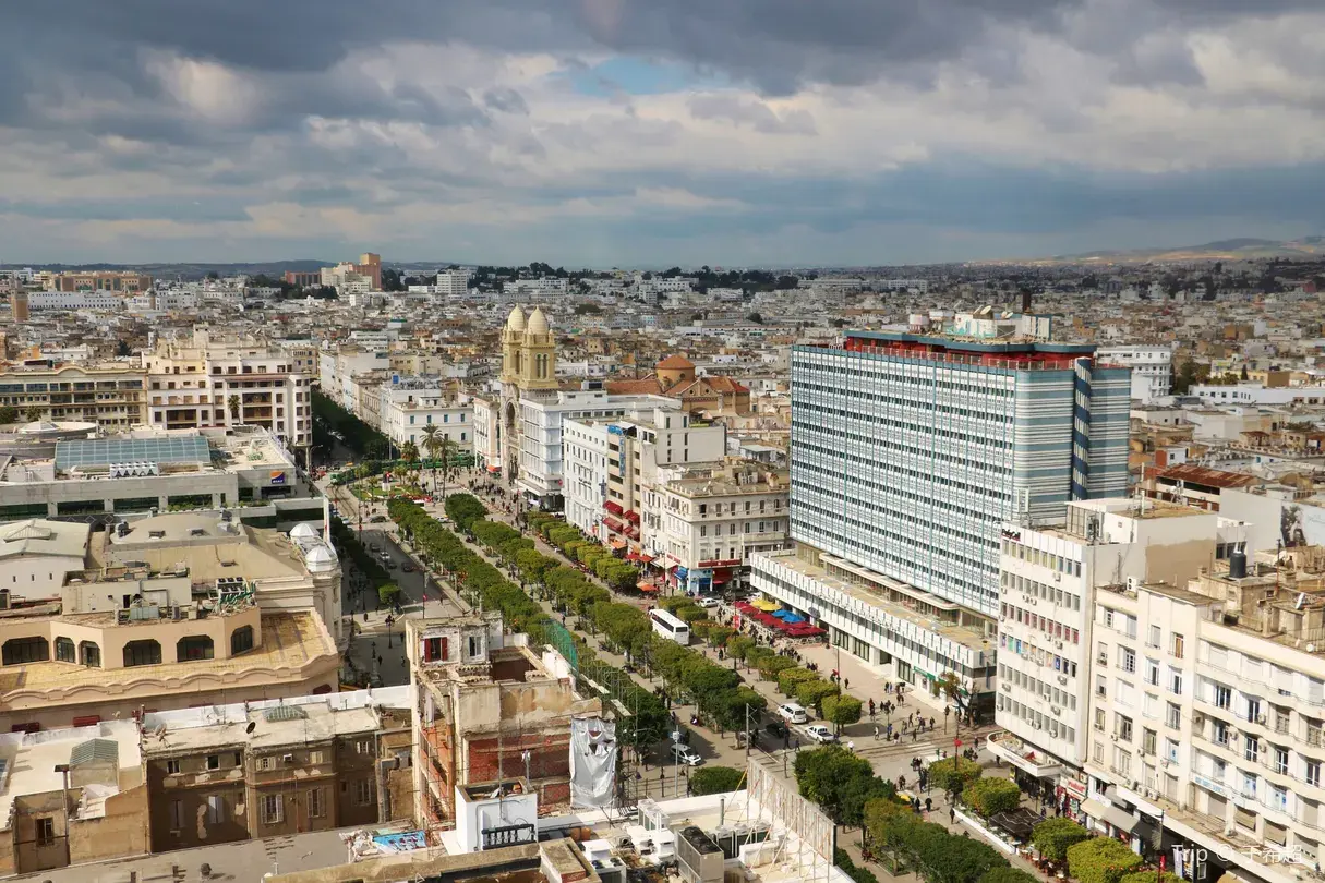 1_Avenue Habib Bourguiba