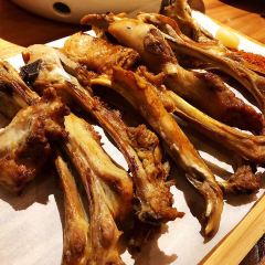 SHI LIU HONG LE User Photo