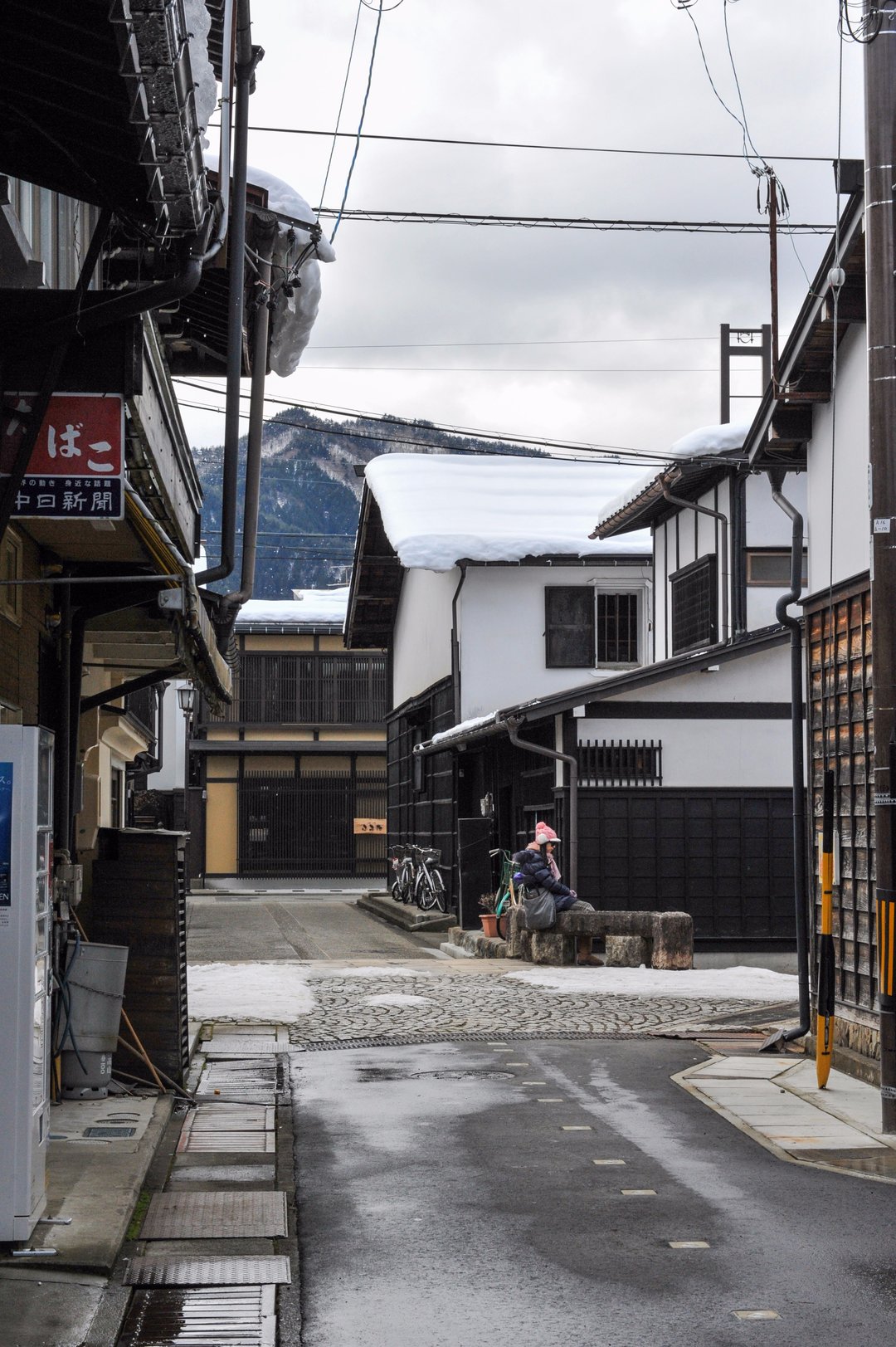 飛騨高山 瀬戸川と白壁土蔵街 評判 案内 トリップドットコム