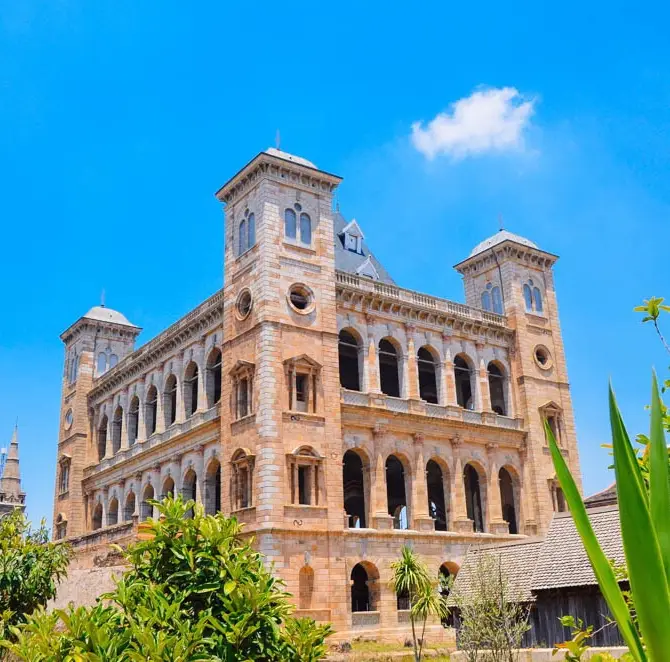 อานตานานารีโว