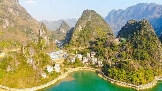 Haokun Lake Scenic Area