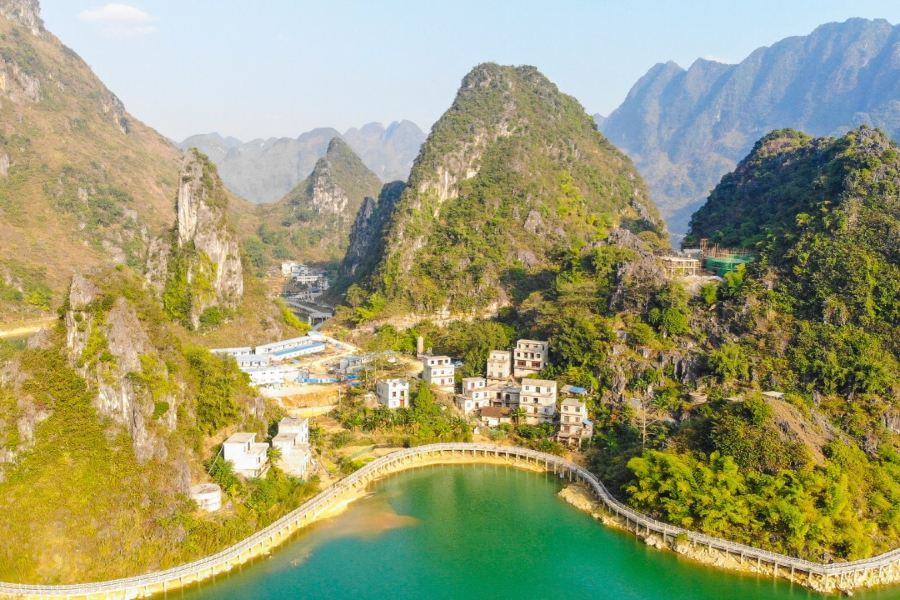 浩坤湖