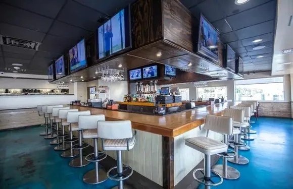 Off The Hook at Inlet Harbor