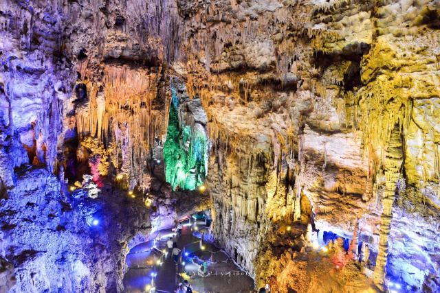 Lion's Cave