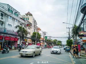 Nimmanahaeminda Road
