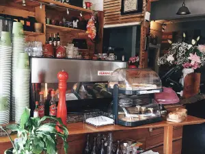 Wisteria Place Cafe