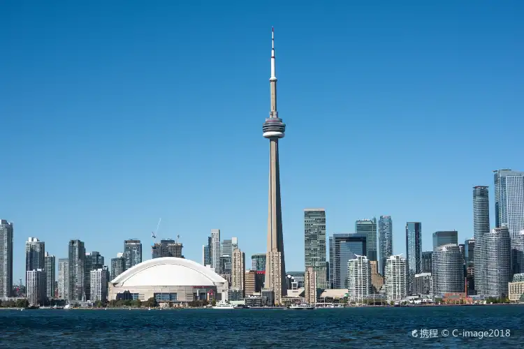 Hotels near CN Tower
