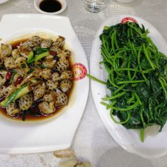 XIAO YAN JING DA PAI DANG User Photo