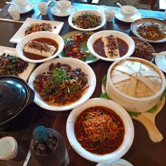 Yun Qin User Photo