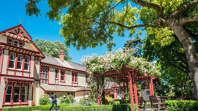 Riccarton House and Bush