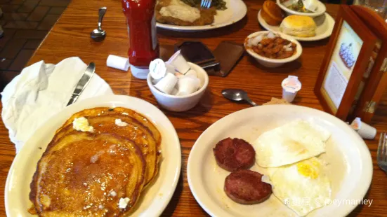 Cracker Barrel Old Country Store