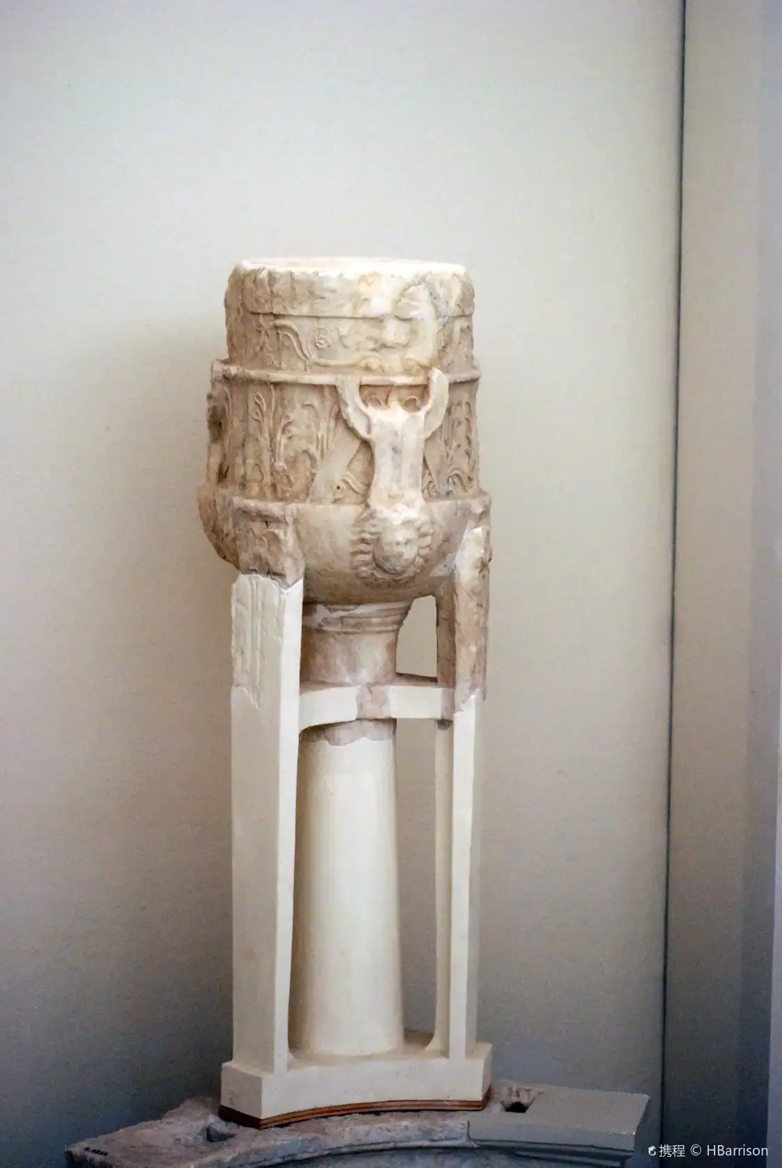 Отели рядом с достопримечательностью «Archaeological Museum of Delos»