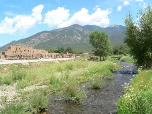 Taos Pueblo-Tourism