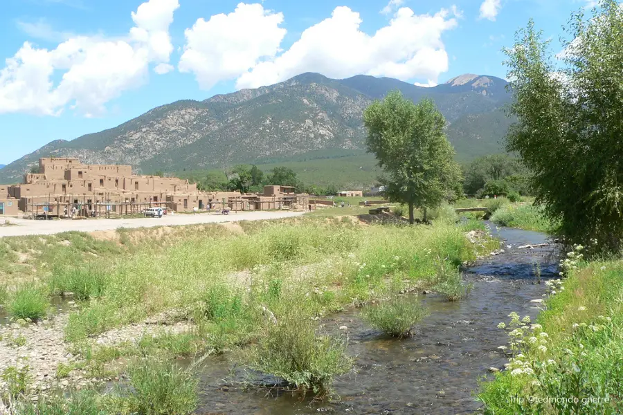 Taos Pueblo-Tourism