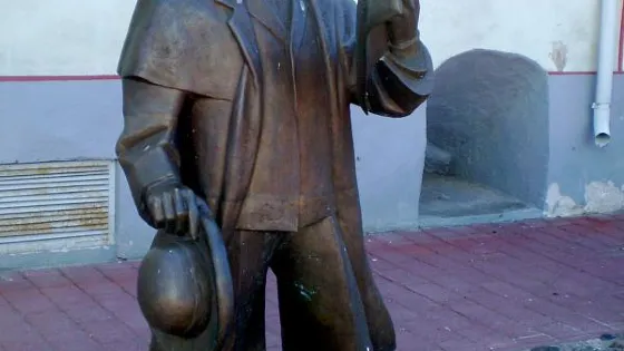 Sculpture of Johann Voldemar Jannsen