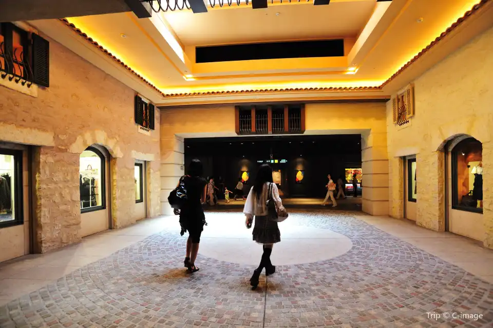 3_Tenjin Underground Mall
