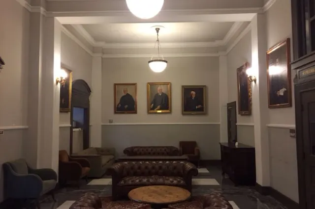 Plan A Trip to Iolani Palace in Honolulu