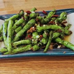 尹二姐守艺川菜(美专校街店) User Photo