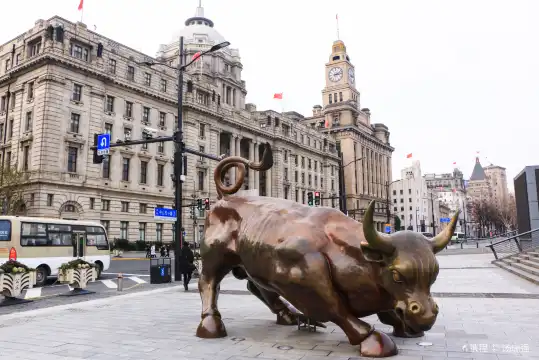 金牛広場周辺のホテル