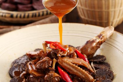 寨子里的钵钵菜(凤凰虹桥店)