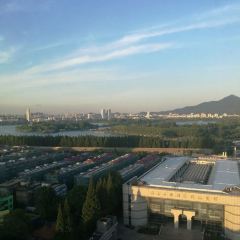 LAKE-VIEW REVOLVING RESTAURANT 여행 사진
