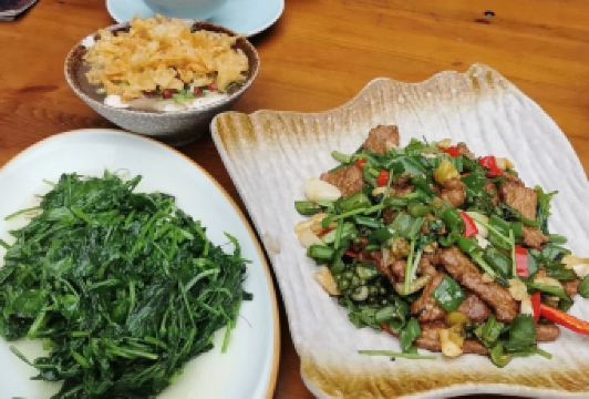 转转会·湖畔庭院川菜(会展店) User Photo