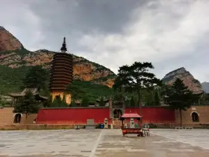 Jue Mountain Temple