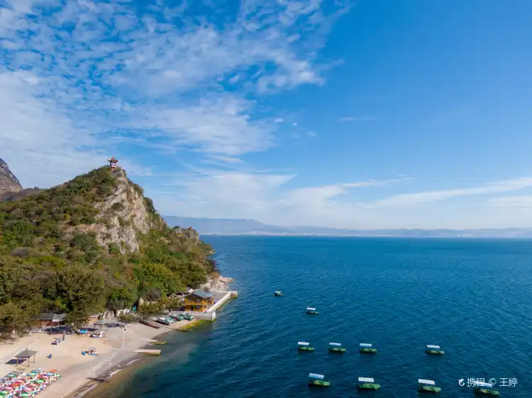 Hotels in Luchong Scenic Area