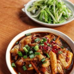 朱雀大树下万荣餐厅 User Photo