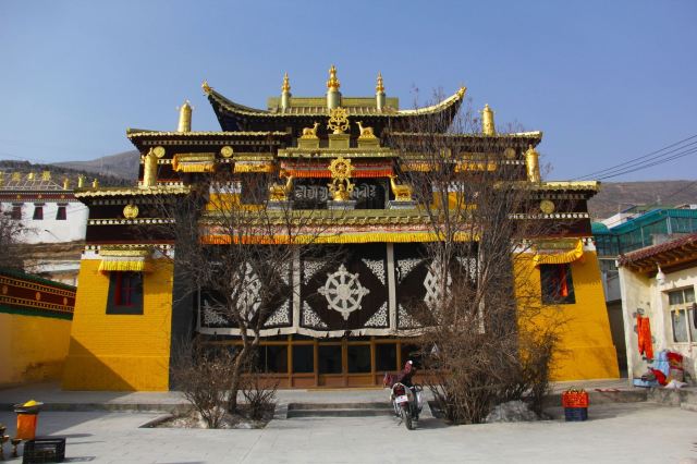 Longwu Temple