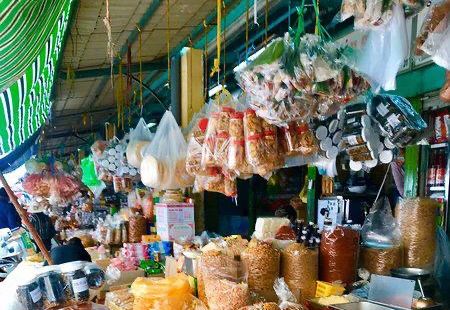 Binh Tay Market