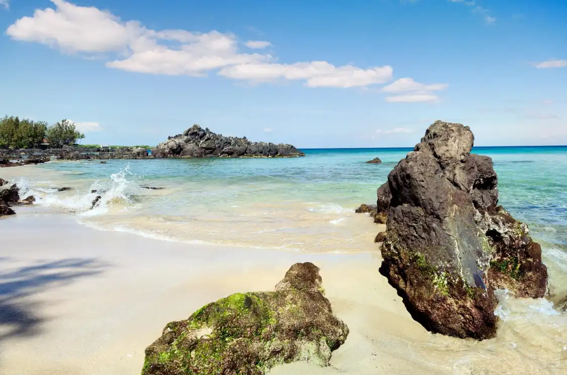 Hotels near Waialea Beach