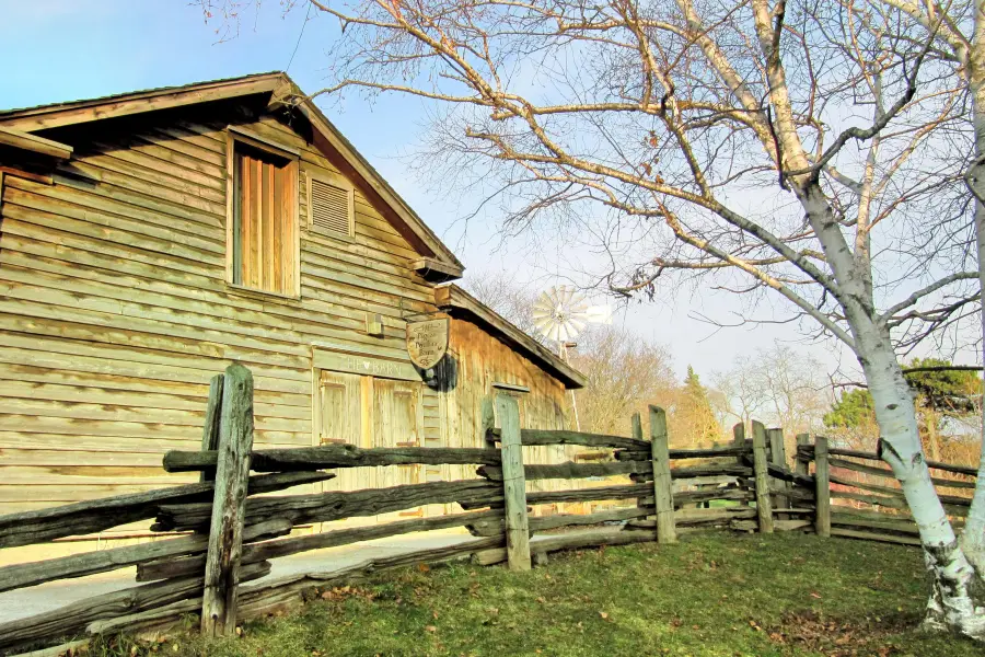 Riverdale Farm