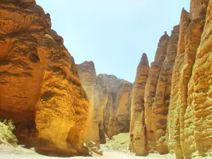 Jingtai Yellow River Stone Park