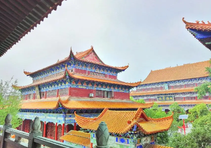 Zhanghua Temple