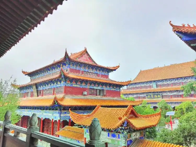Hotels near Zhanghua Temple