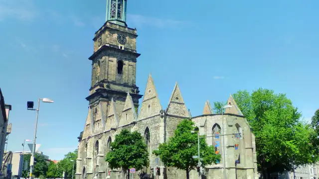 鄰近聖阿吉迪教堂的酒店