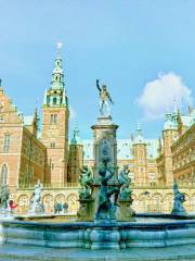 Lâu đài Frederiksborg