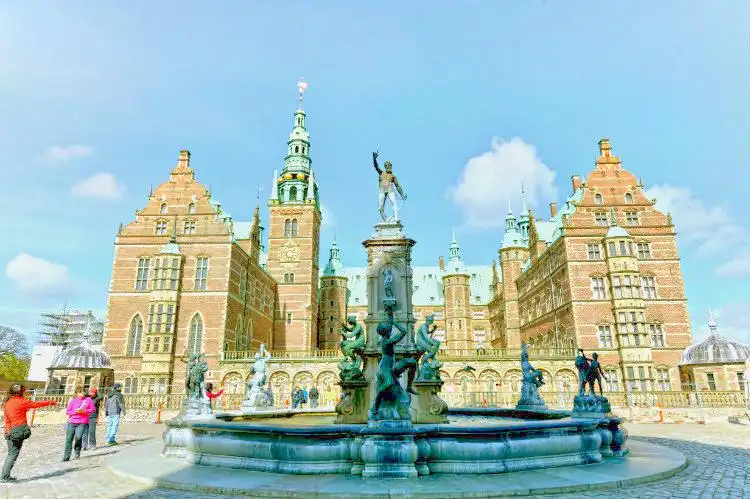 Hotels near Frederiksborg Castle