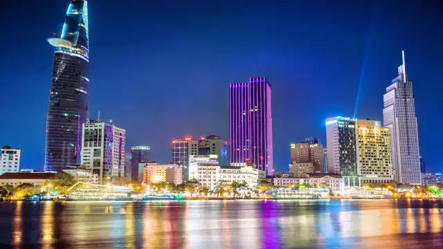 โรงแรมใกล้ไบเทกซ์โกไฟแนนเชียลทาวเวอร์