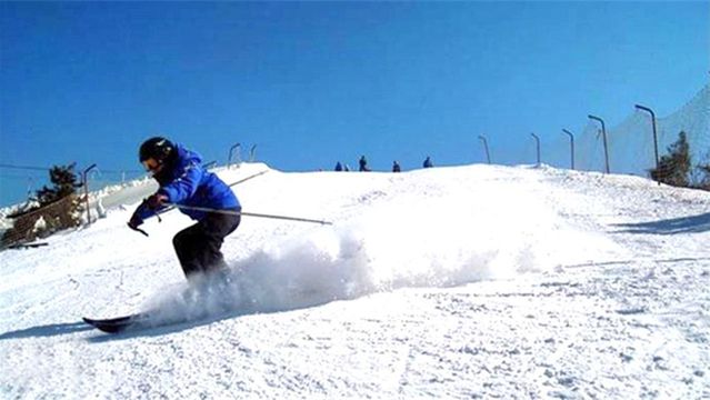 The Pushangyuan Swan Lake Ski Resort