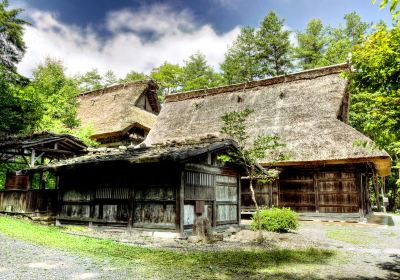 日本民家集落博物館