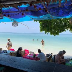 Reua Thong Bar & Restaurant 여행 사진