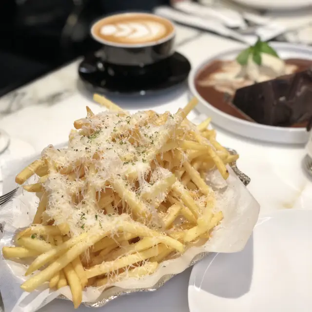 上海新天地廣場| 新加坡最好味的松露薯條